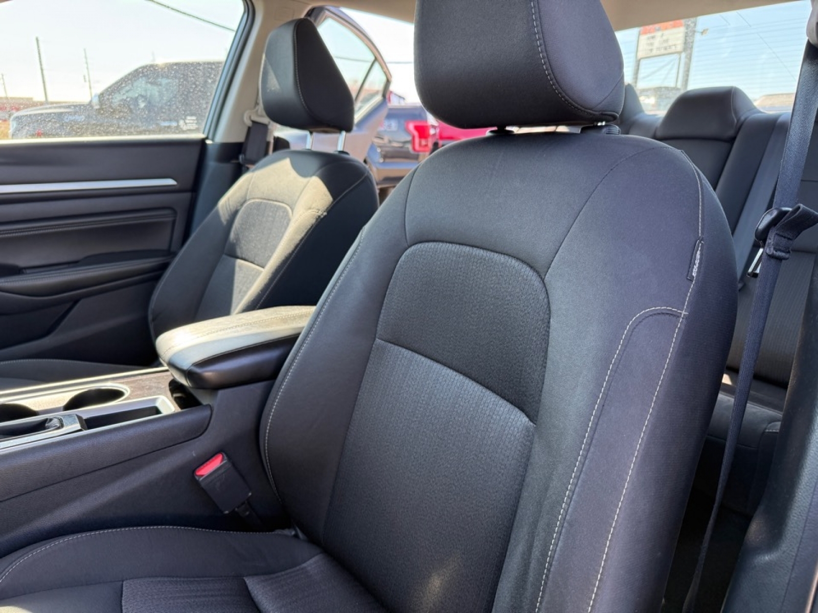 2021 Nissan Altima SV FWD, 39479, Photo