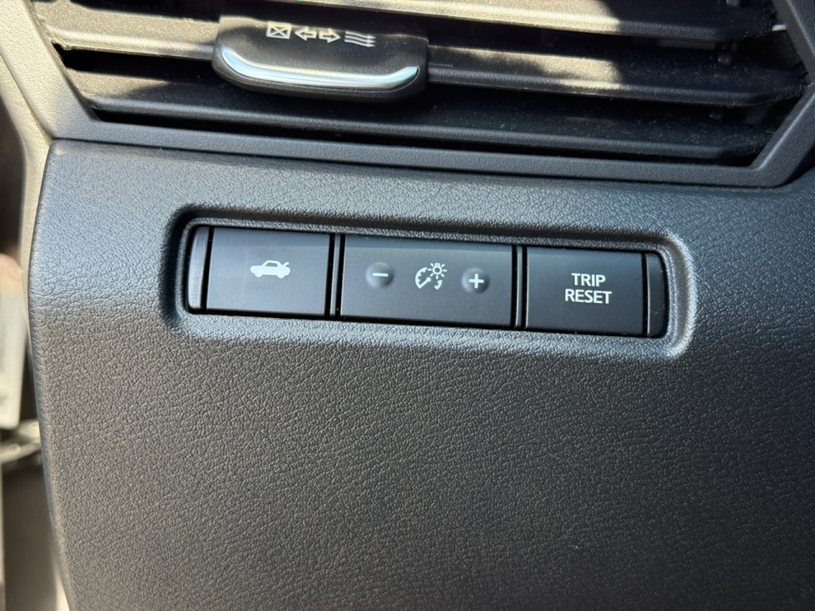 2021 Nissan Altima SV FWD, 39479, Photo