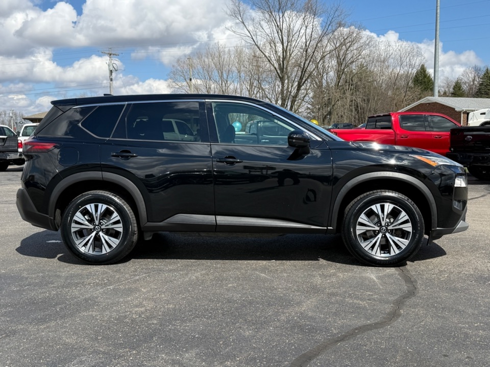 2021 Nissan Rogue SV Intelligent AWD, 39752, Photo
