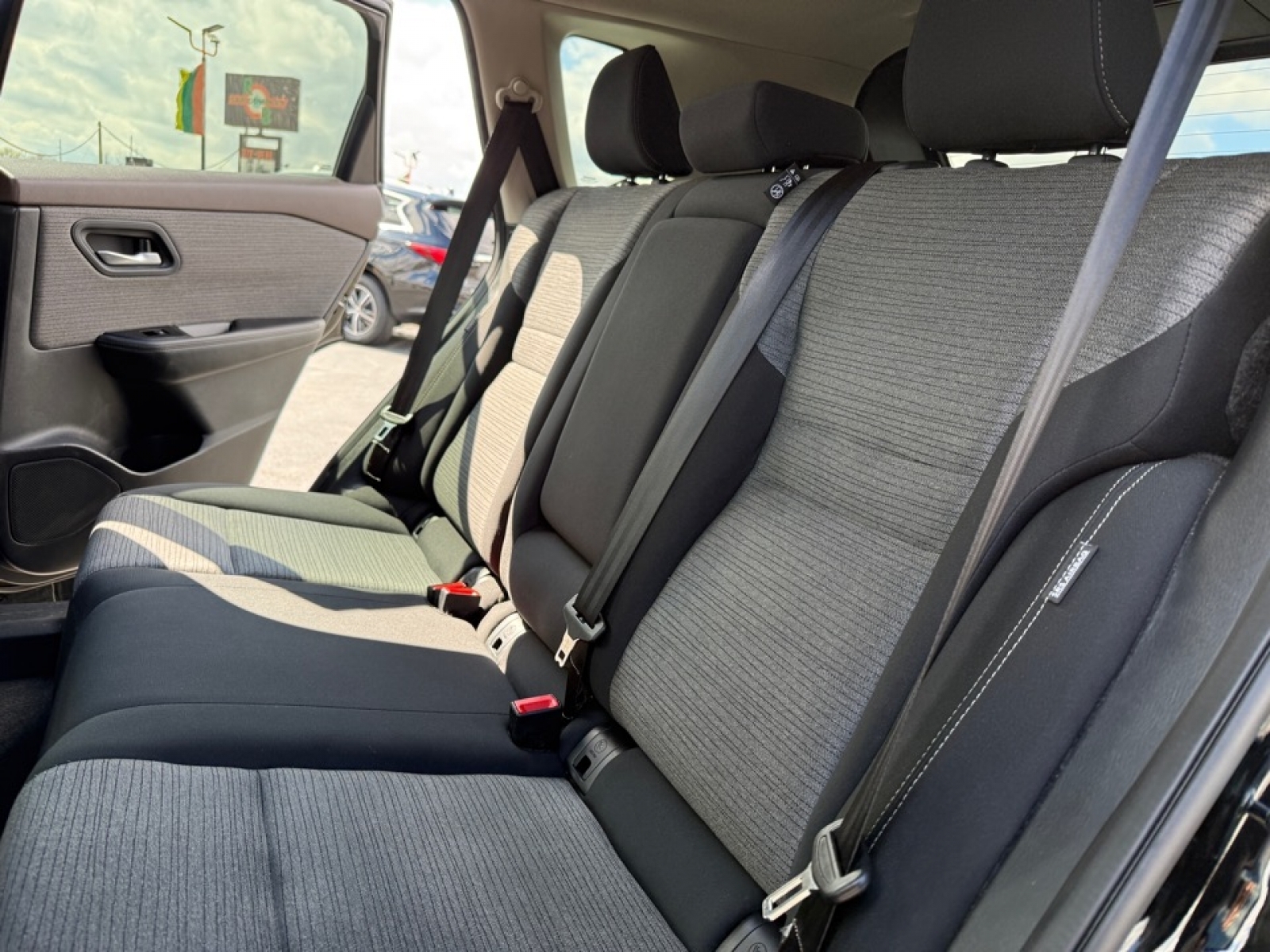 2021 Nissan Rogue SV Intelligent AWD, 39752, Photo