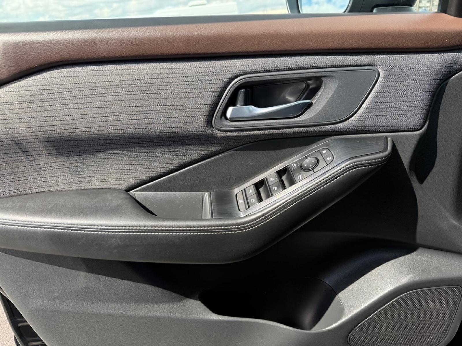 2021 Nissan Rogue SV Intelligent AWD, 39752, Photo