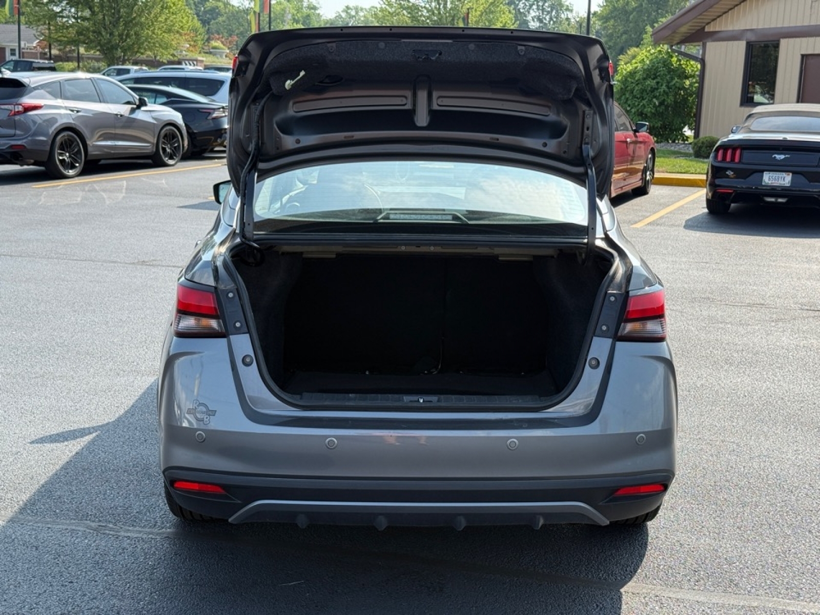 2021 Nissan Versa SV photo 30