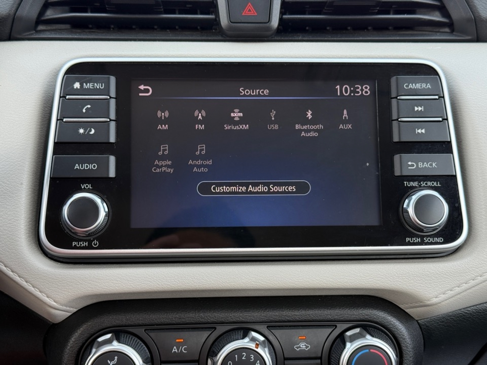 2021 Nissan Versa SV photo 22