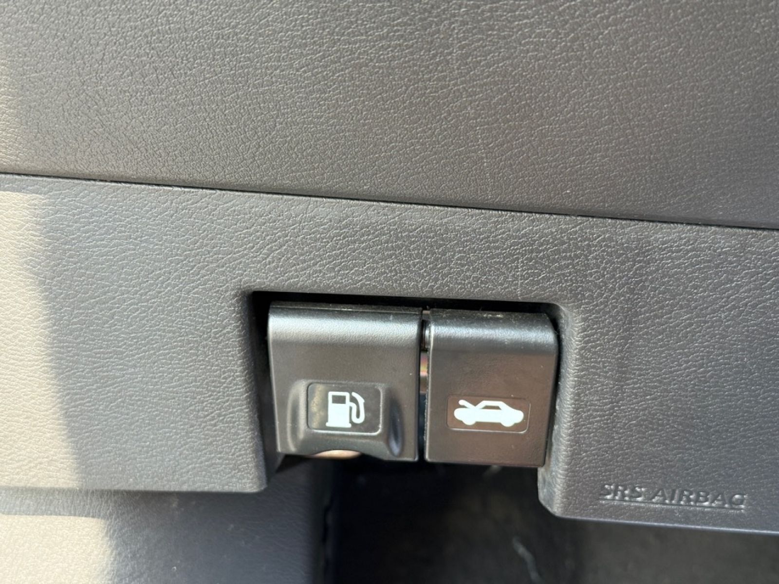 2021 Nissan Versa SV photo 26