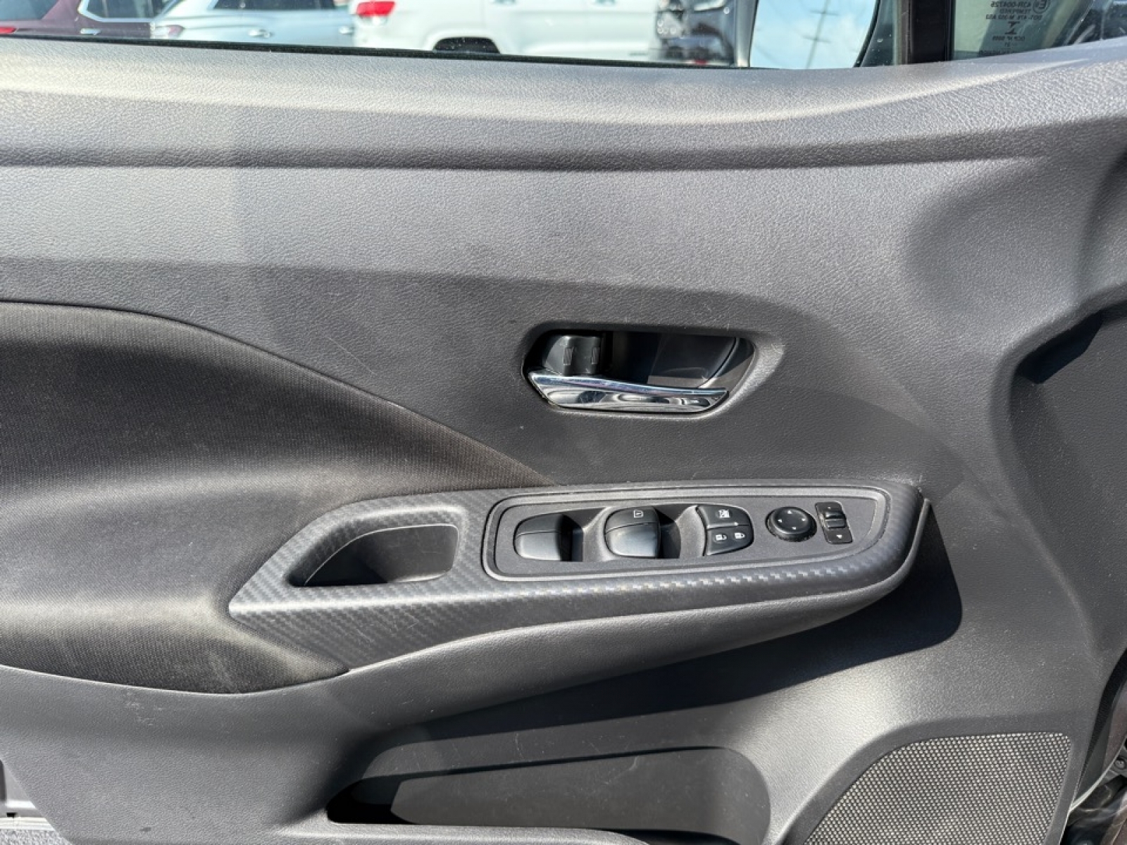 2021 Nissan Versa SV photo 27
