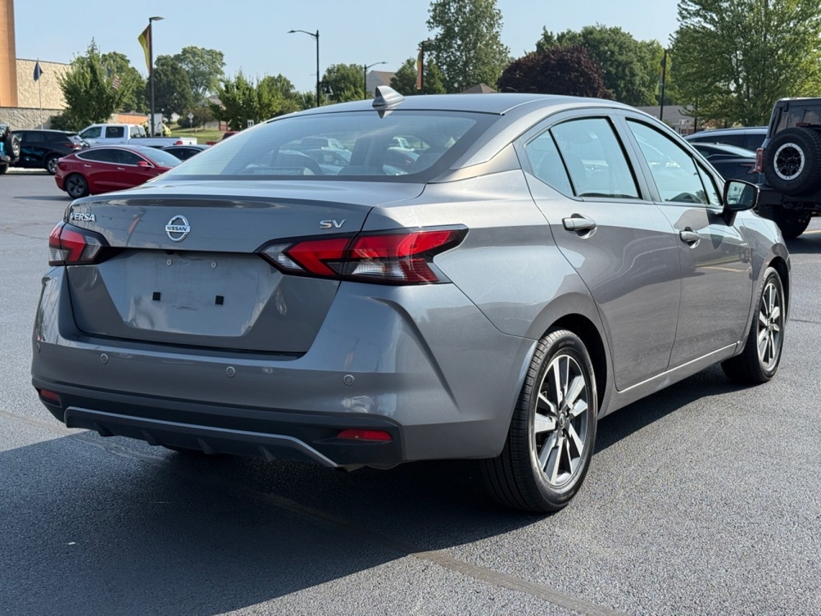 2021 Nissan Versa SV photo 5