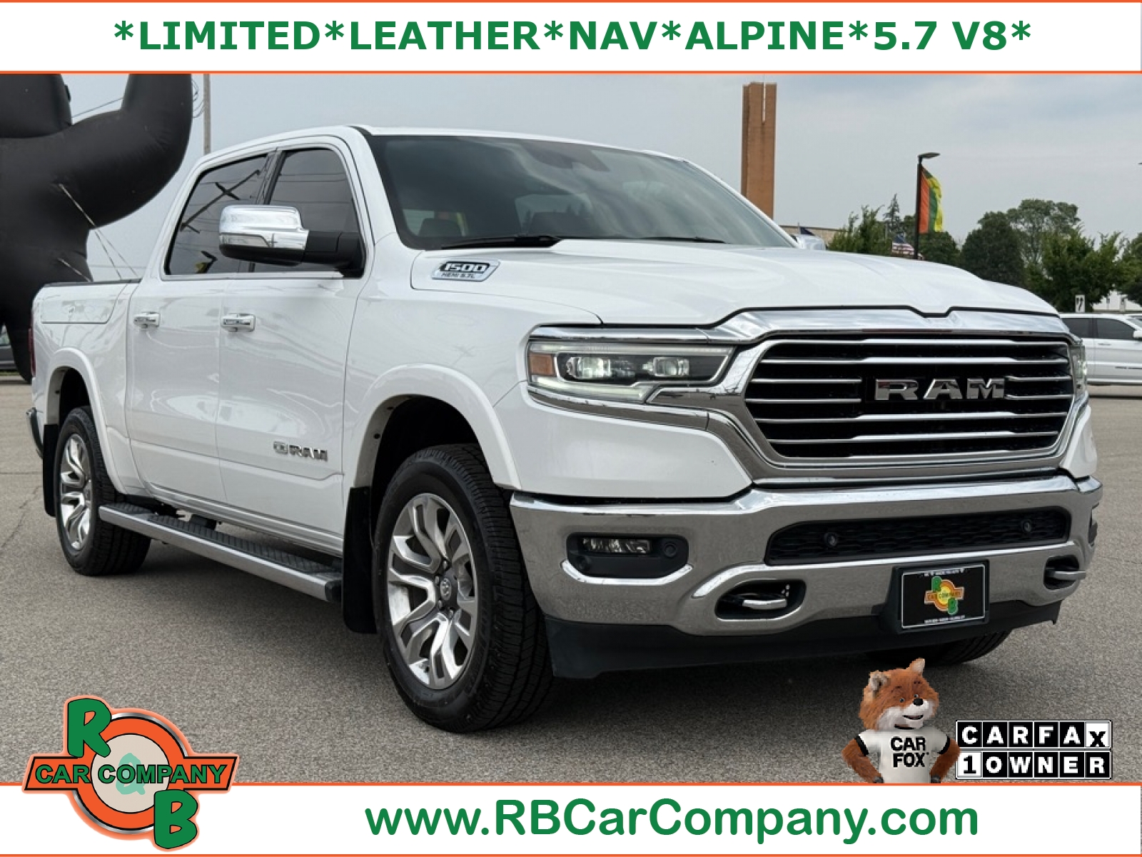 2021 Ram 1500 Classic SLT, 38352, Photo 1