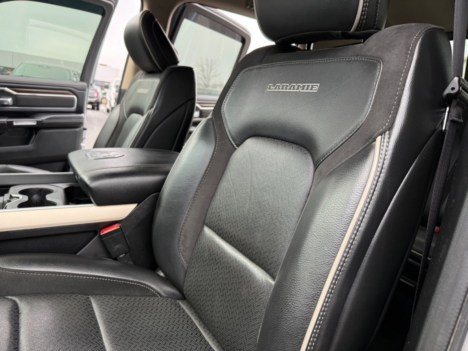 2021 Ram 1500 Laramie Crew Cab 4x4 6'4