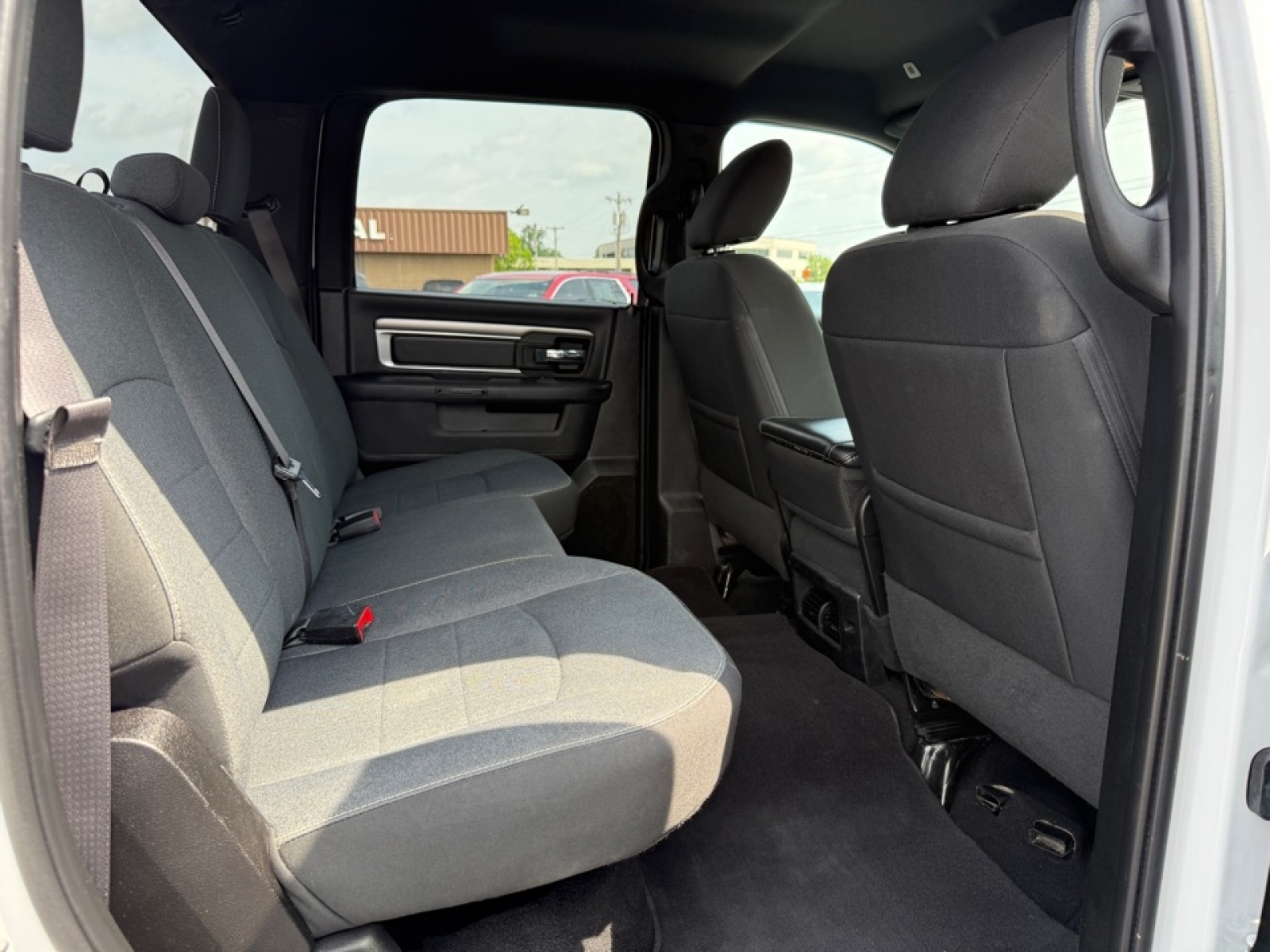 2021 Ram 1500 Classic SLT, 38537, Photo