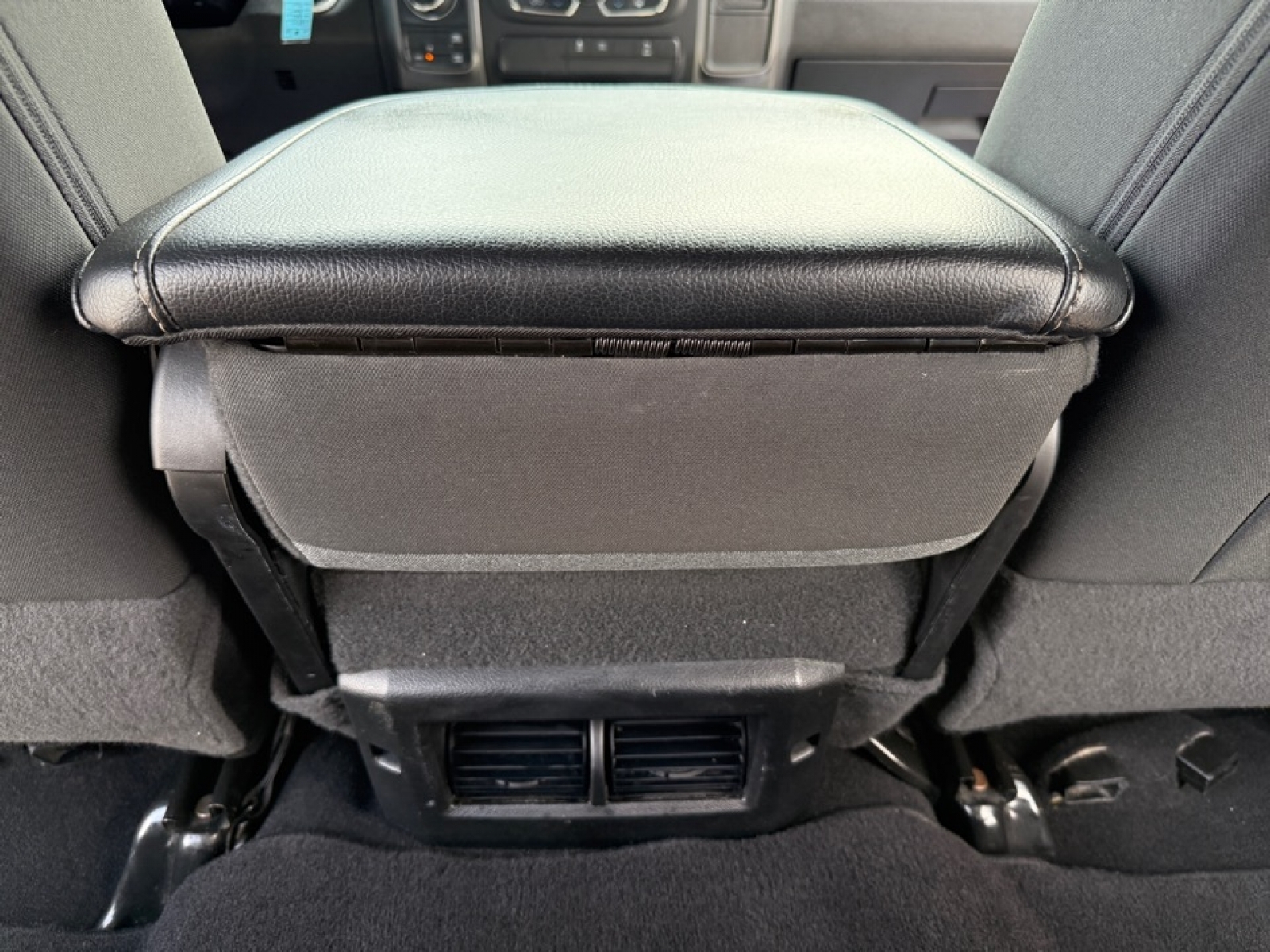 2021 Ram 1500 Classic SLT, 38537, Photo