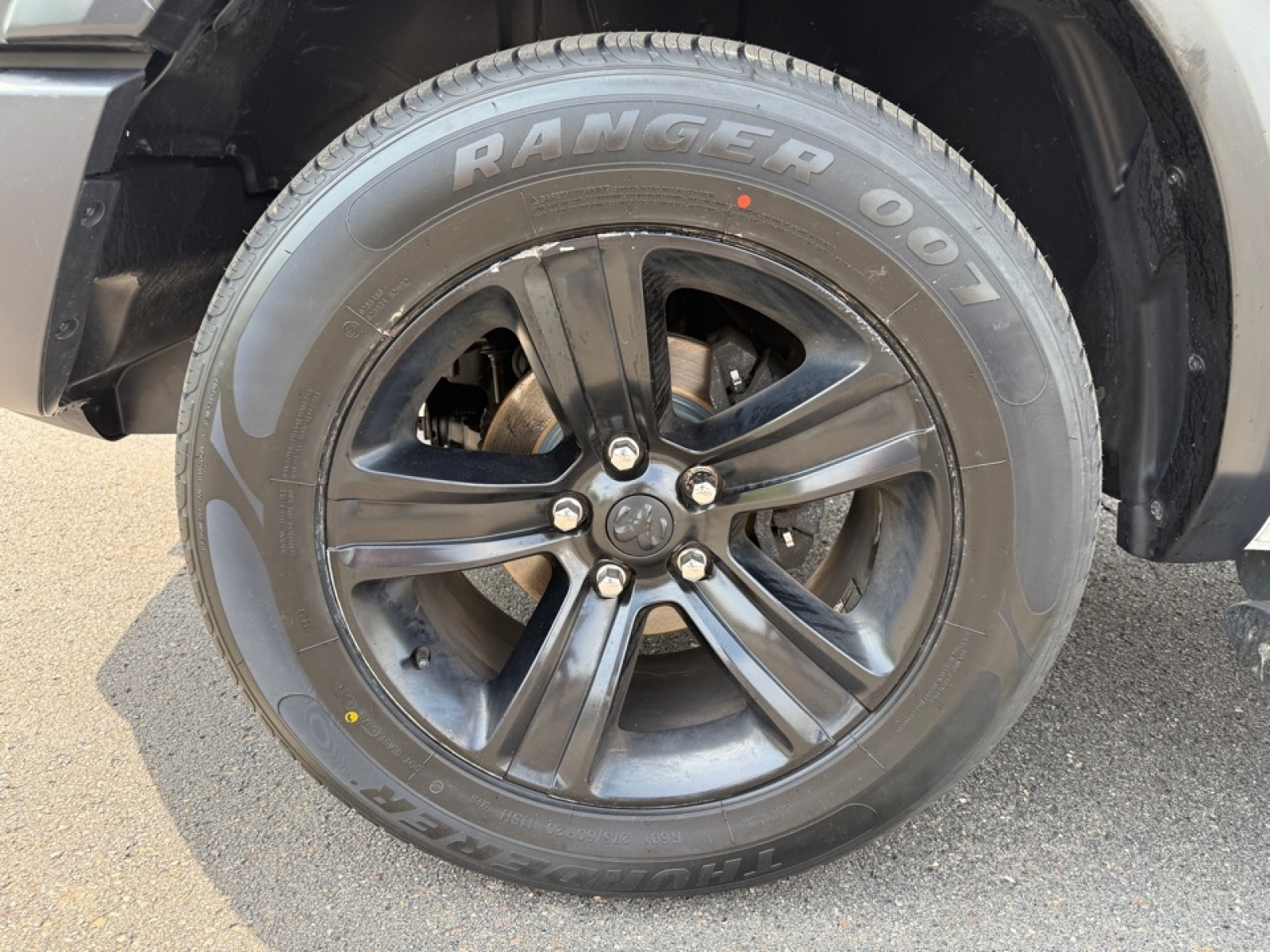 2021 Ram 1500 Classic SLT, 38537, Photo