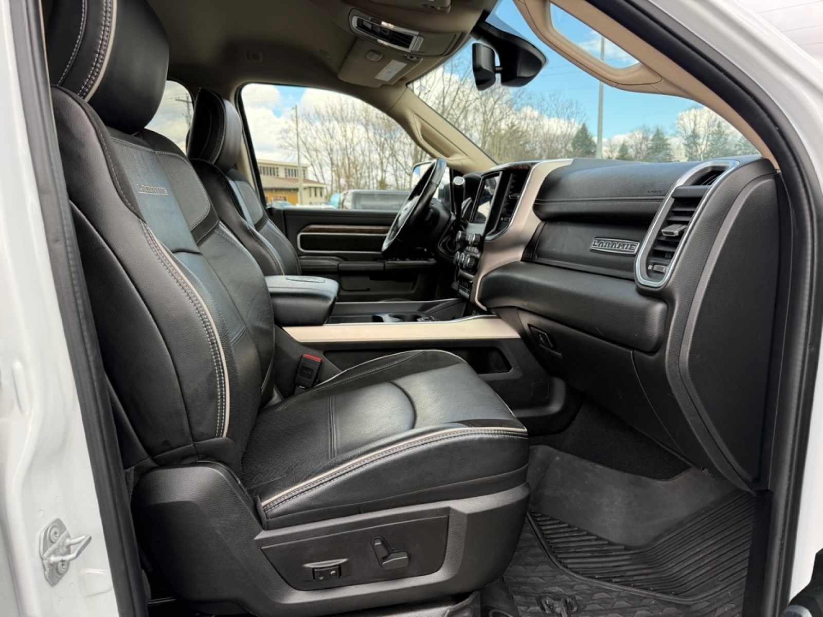 2021 Ram 2500 Laramie Crew Cab 4x4 6'4