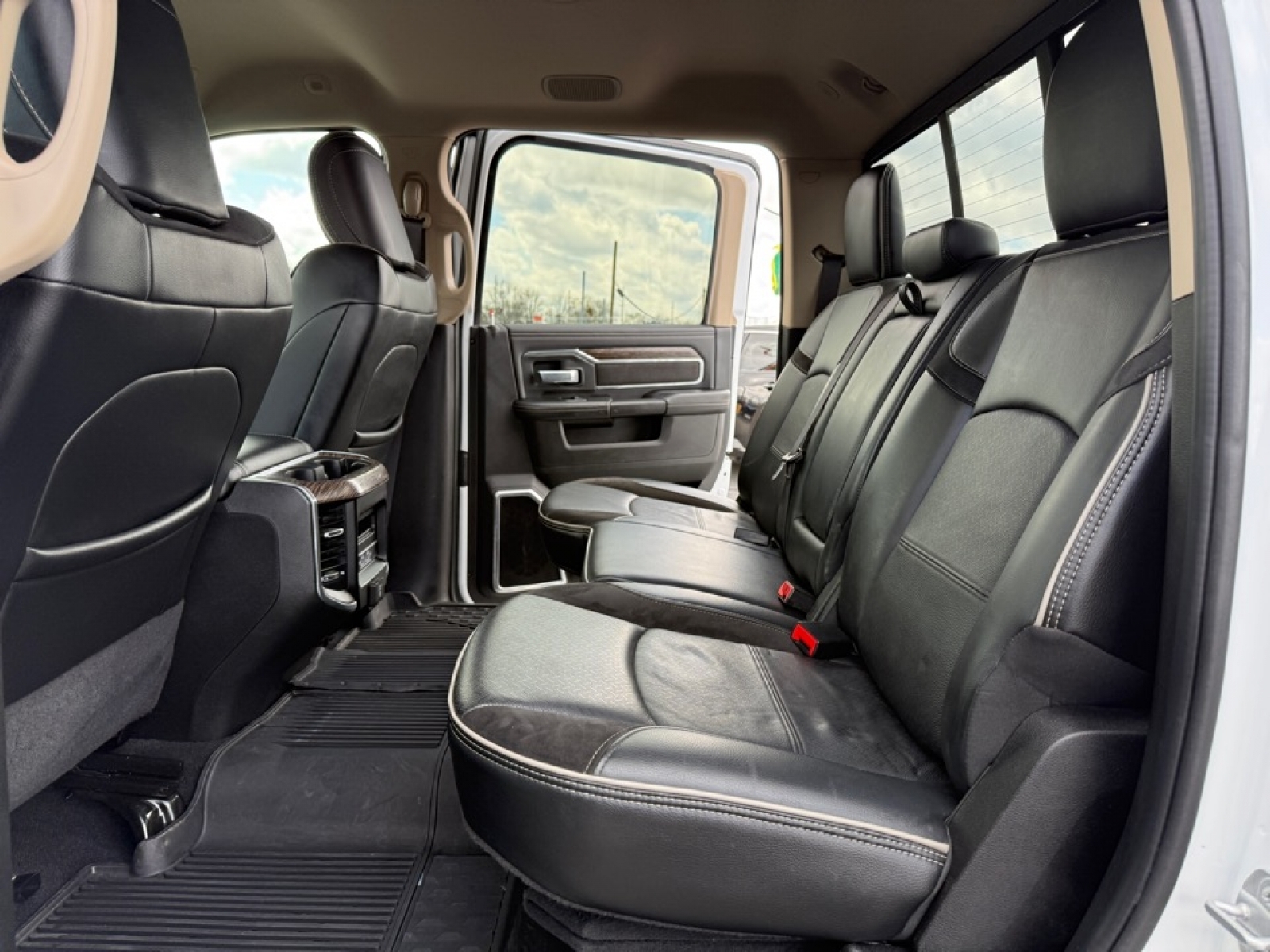 2021 Ram 2500 Laramie Crew Cab 4x4 6'4