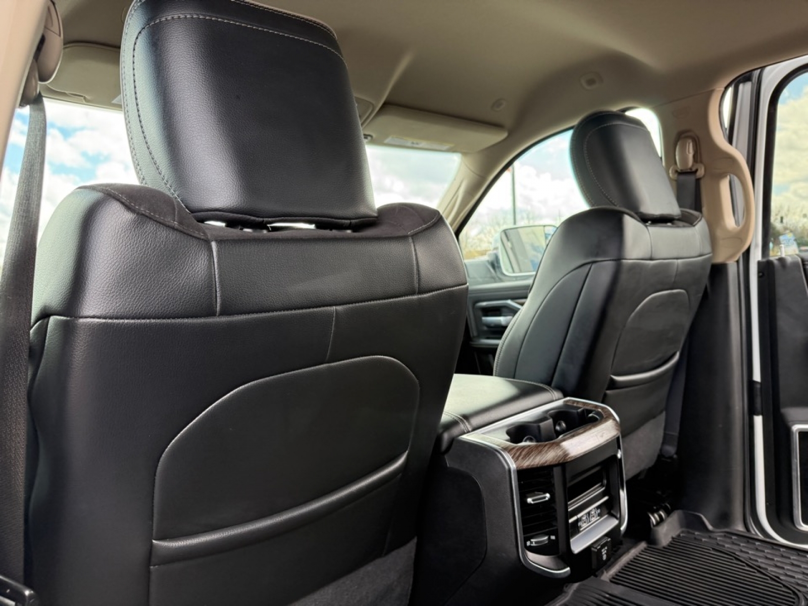 2021 Ram 2500 Laramie Crew Cab 4x4 6'4