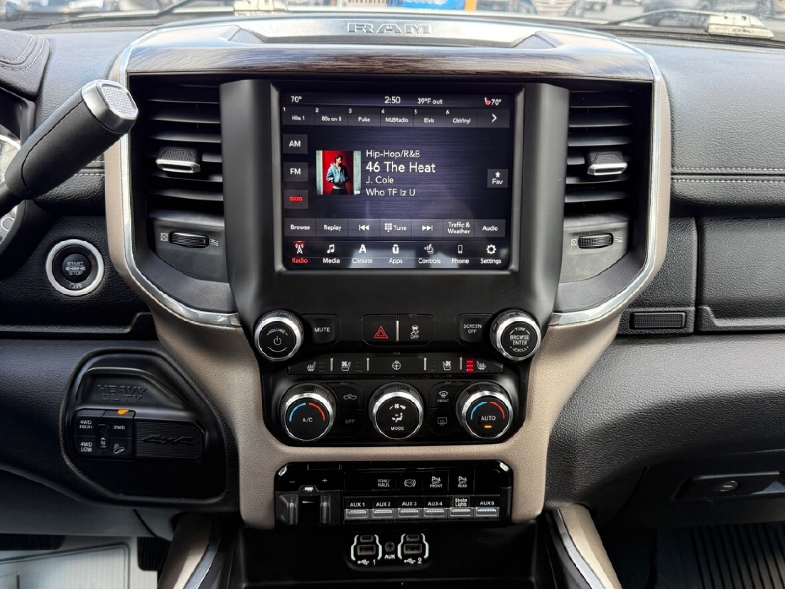 2021 Ram 2500 Laramie Crew Cab 4x4 6'4