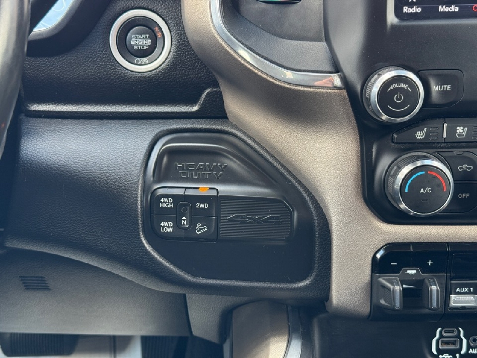 2021 Ram 2500 Laramie Crew Cab 4x4 6'4