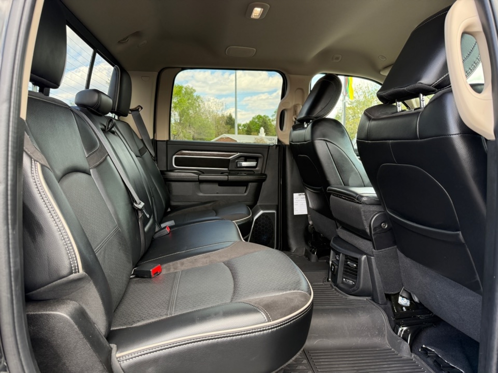 2021 Ram 2500 Laramie Crew Cab 4x4 8' Box, 39889, Photo