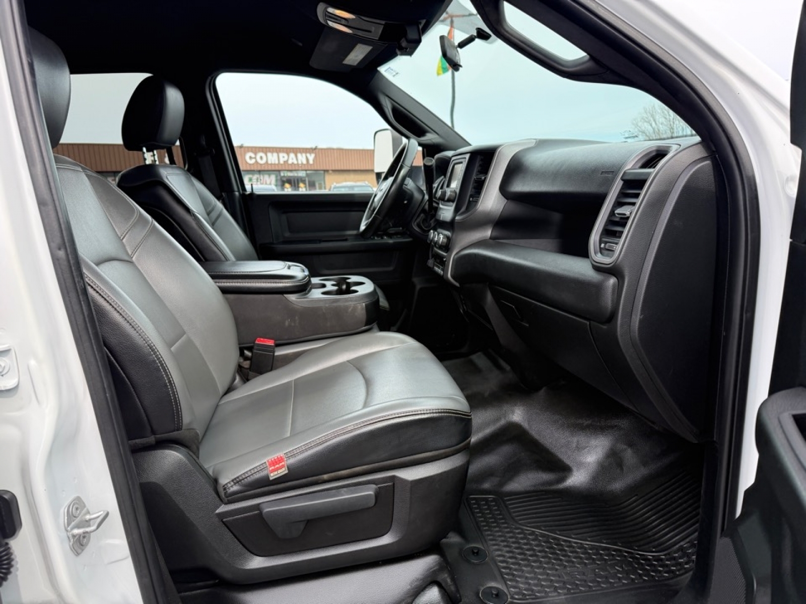 2021 Ram 5500 Chassis Tradesman/SLT/Laramie/Limited, 39542, Photo