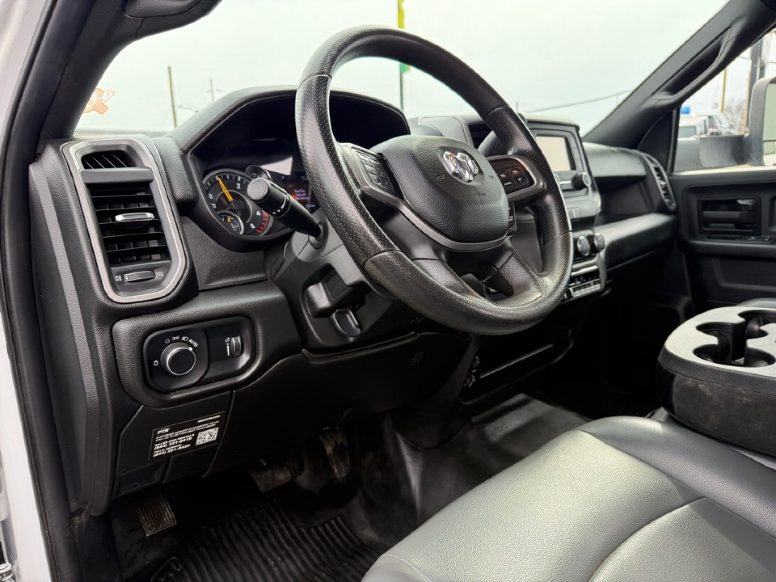 2021 Ram 5500 Chassis Tradesman/SLT/Laramie/Limited, 39542, Photo