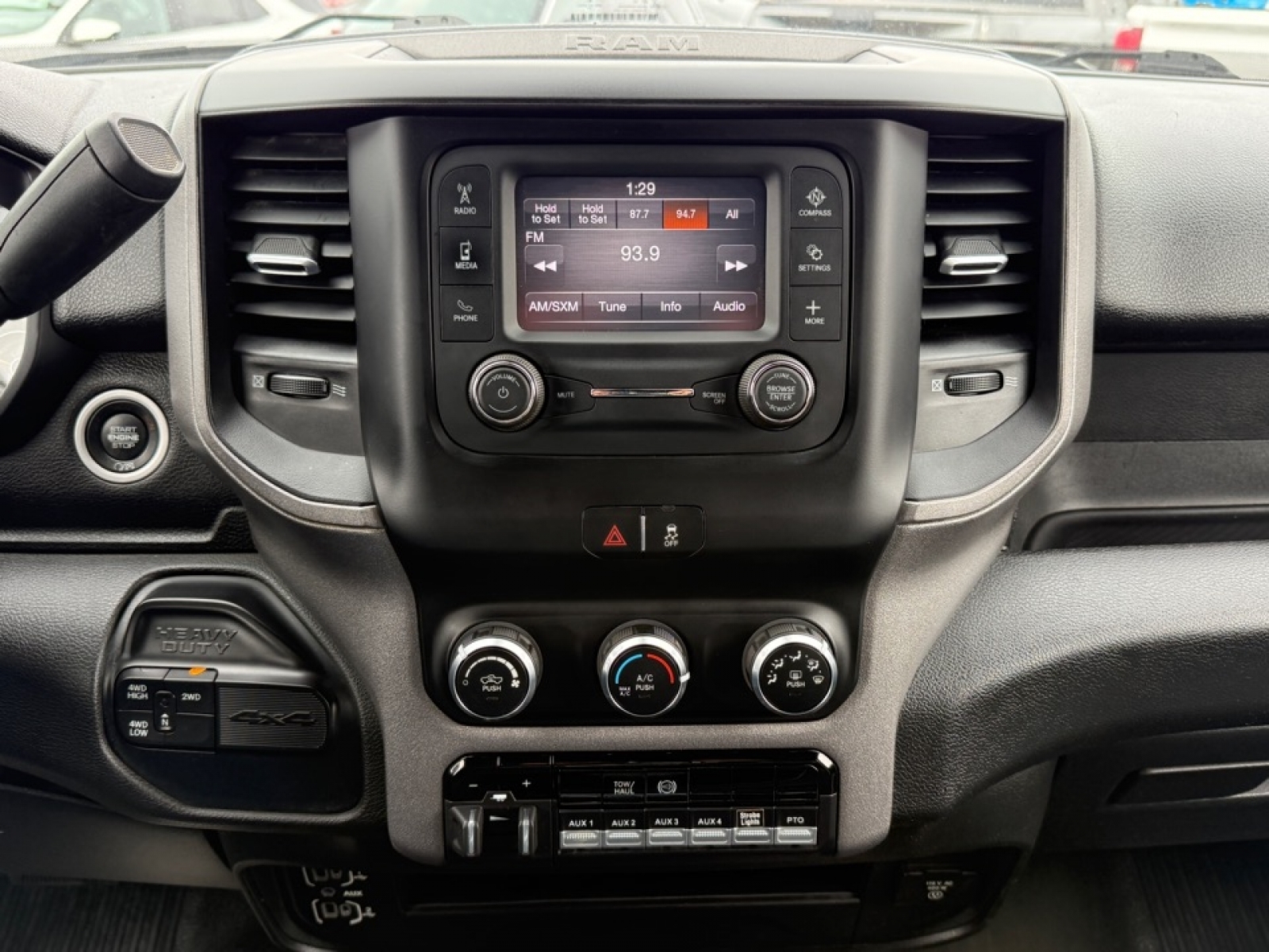 2021 Ram 5500 Chassis Tradesman/SLT/Laramie/Limited, 39542, Photo