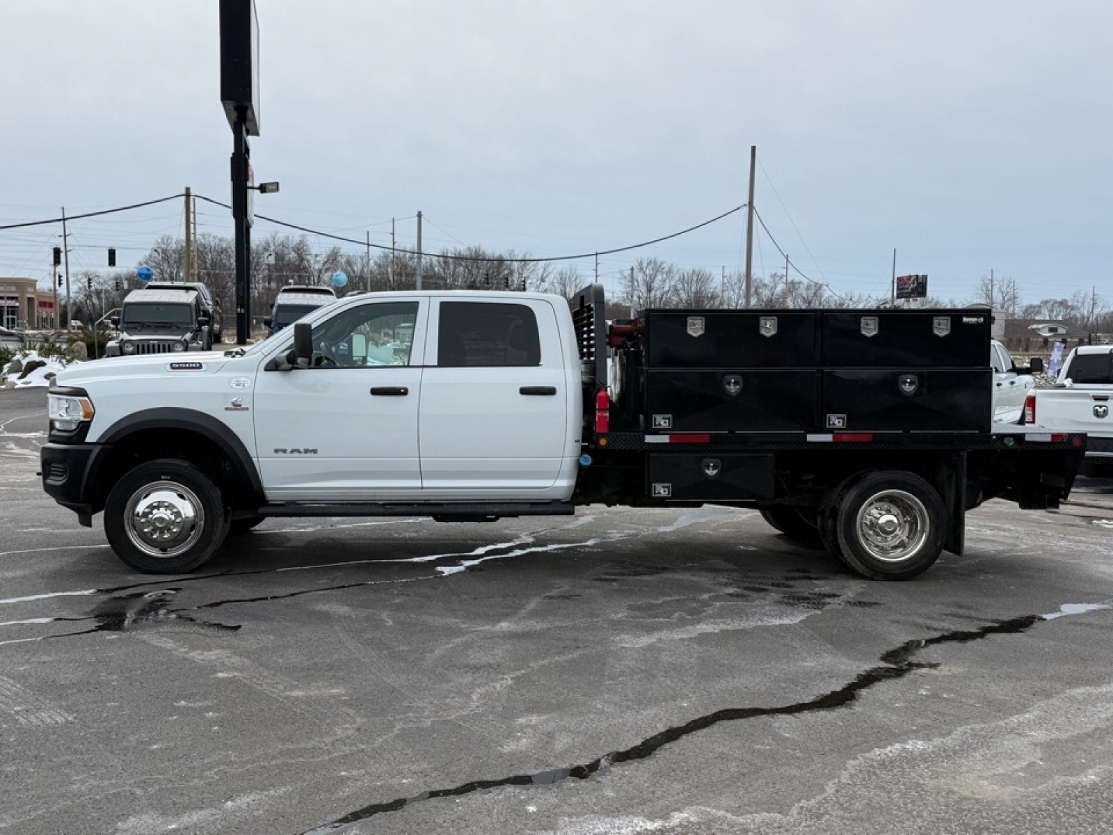 2021 Ram 5500 Chassis Tradesman/SLT/Laramie/Limited, 39542, Photo