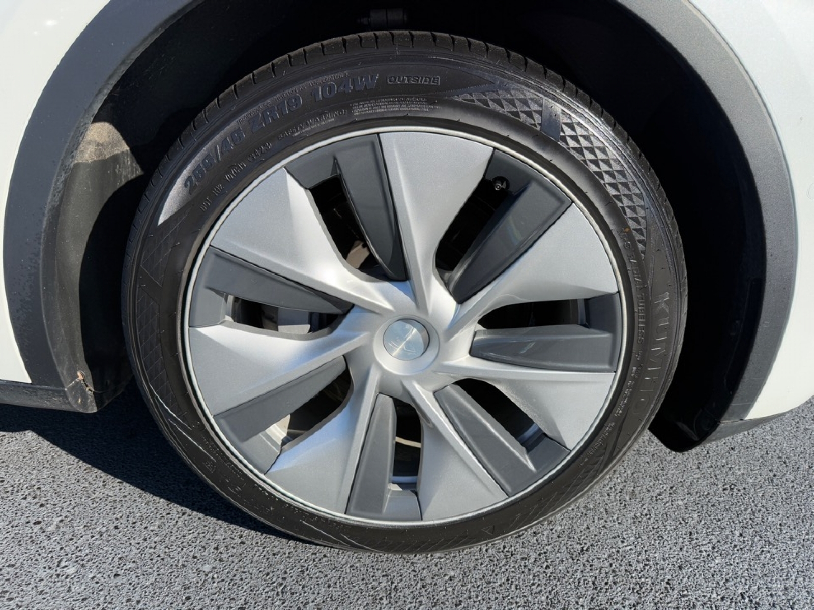 2021 Tesla Model Y Long Range Dual Motor All-Wheel Drive, 39033, Photo