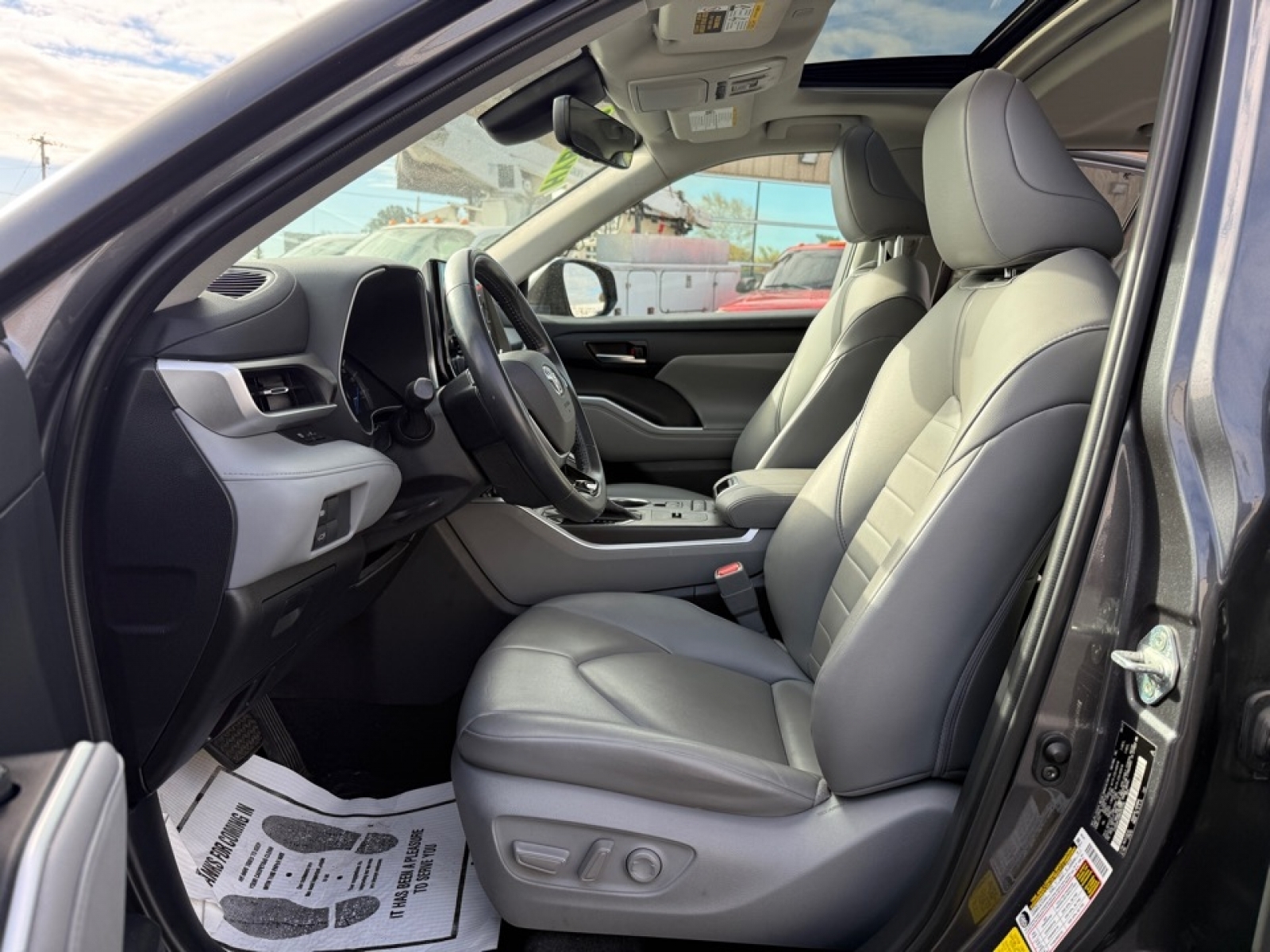 2021 Toyota Highlander Hybrid XLE, 39051, Photo