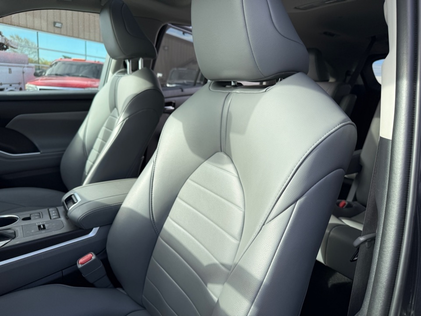 2021 Toyota Highlander Hybrid XLE, 39051, Photo