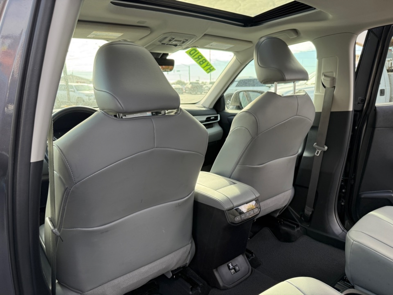 2021 Toyota Highlander Hybrid XLE, 39051, Photo