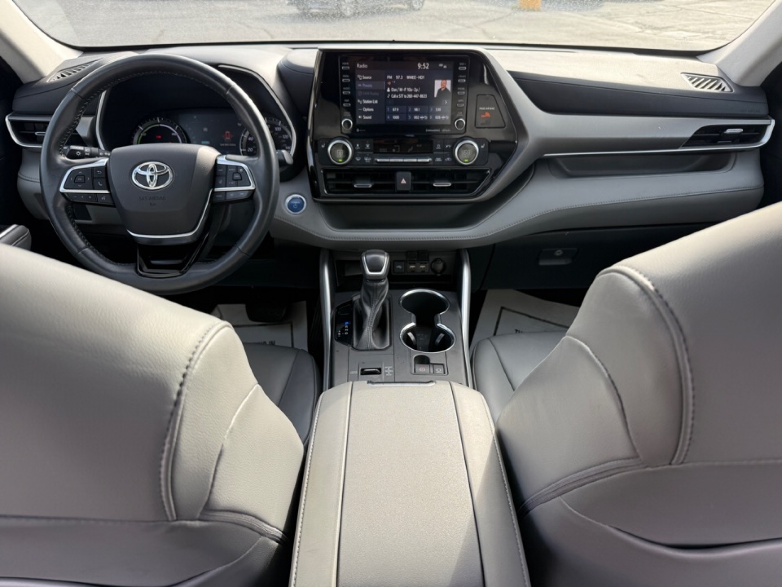 2021 Toyota Highlander Hybrid XLE, 39051, Photo