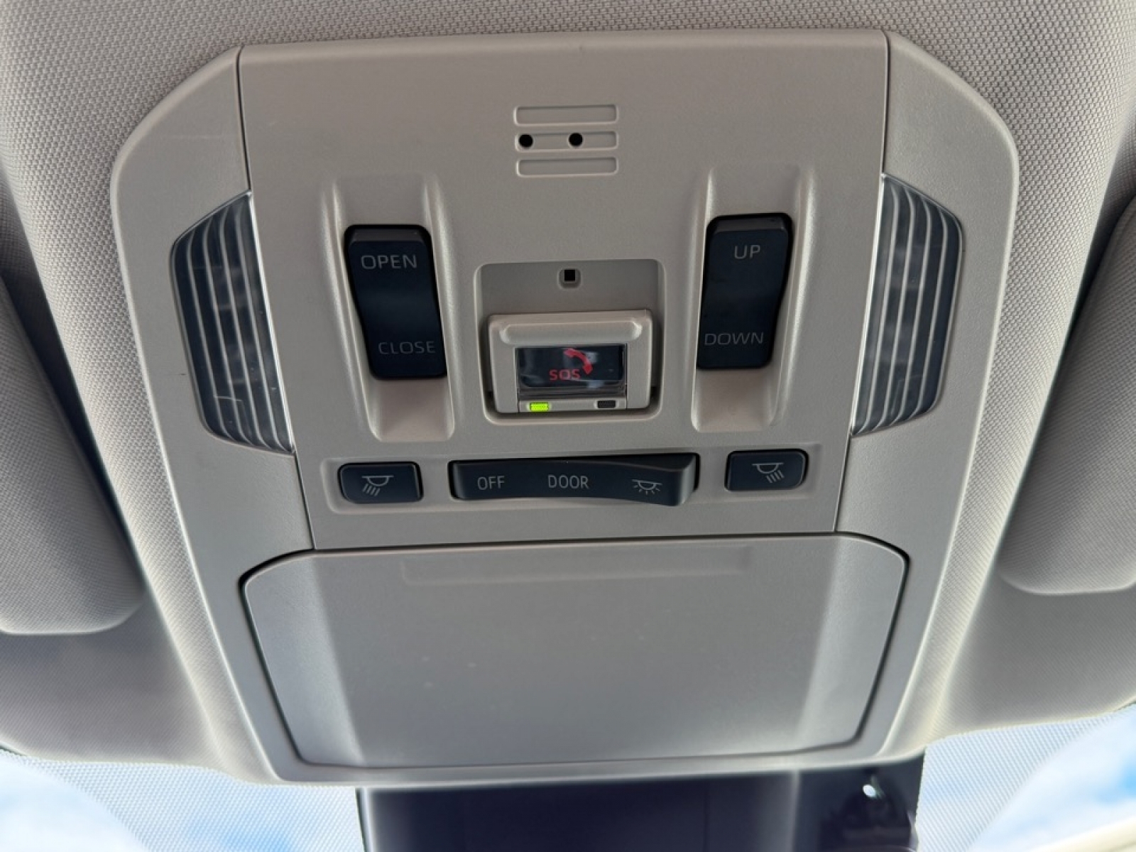 2021 Toyota Highlander Hybrid XLE, 39051, Photo