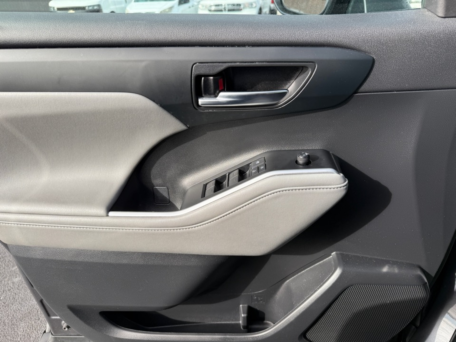 2021 Toyota Highlander Hybrid XLE, 39051, Photo