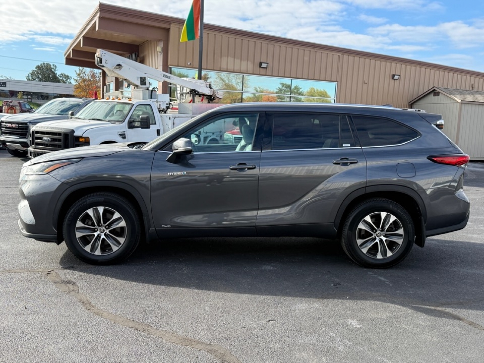 2021 Toyota Highlander Hybrid XLE, 39051, Photo