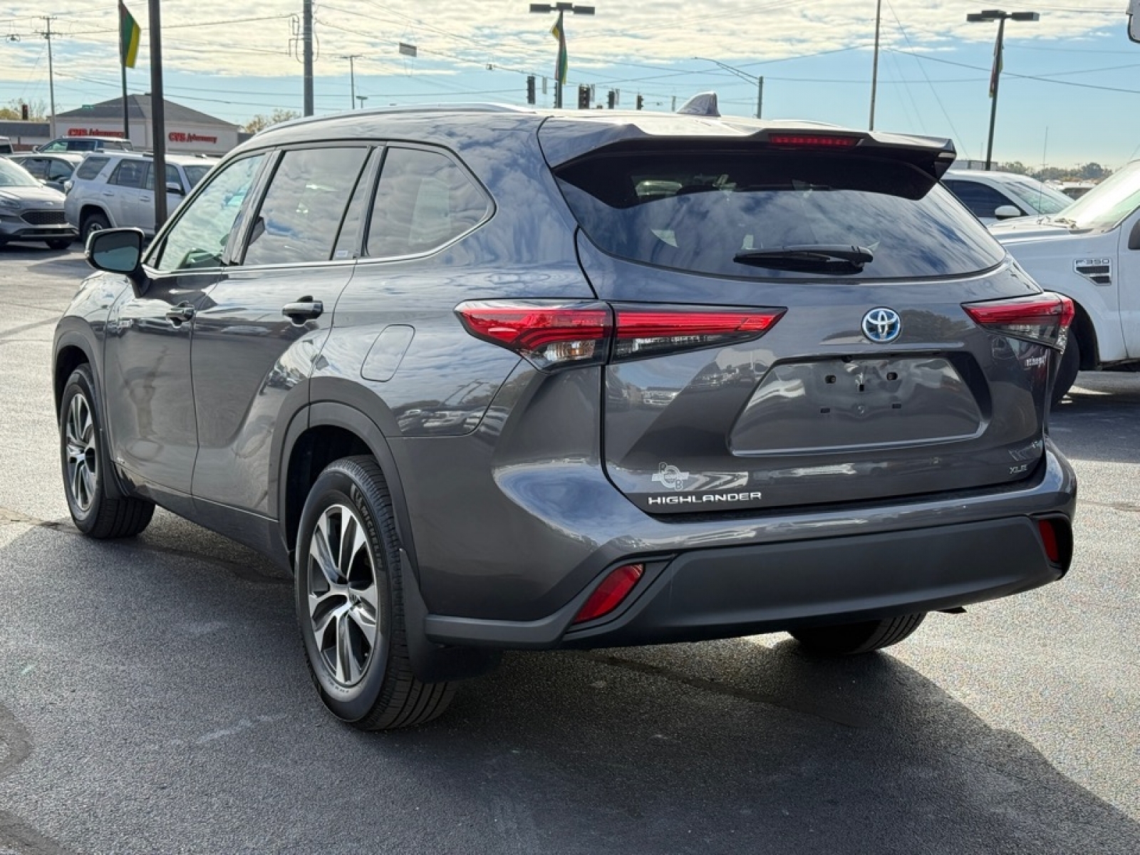 2021 Toyota Highlander Hybrid XLE, 39051, Photo
