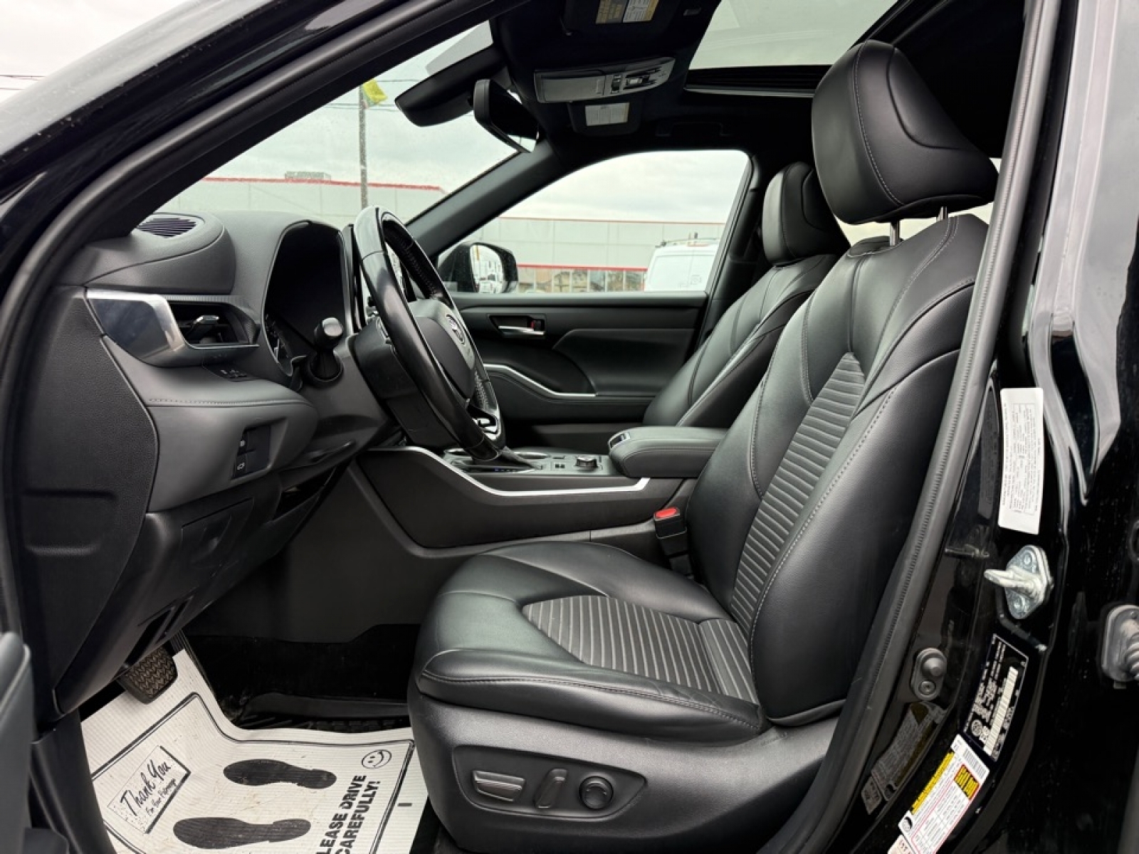 2021 Toyota Highlander XSE, 39248, Photo