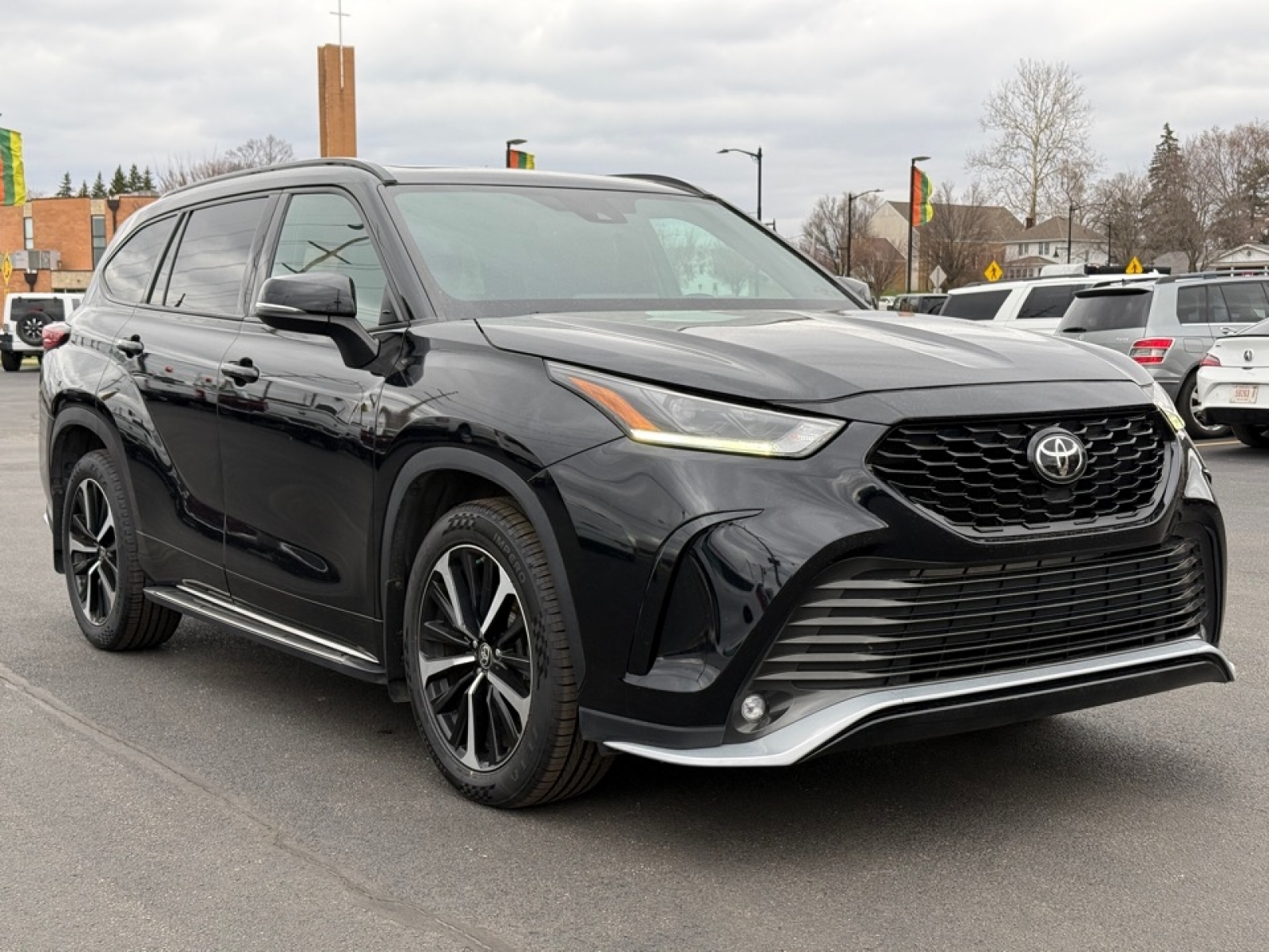 2021 Toyota Highlander XSE, 39248, Photo