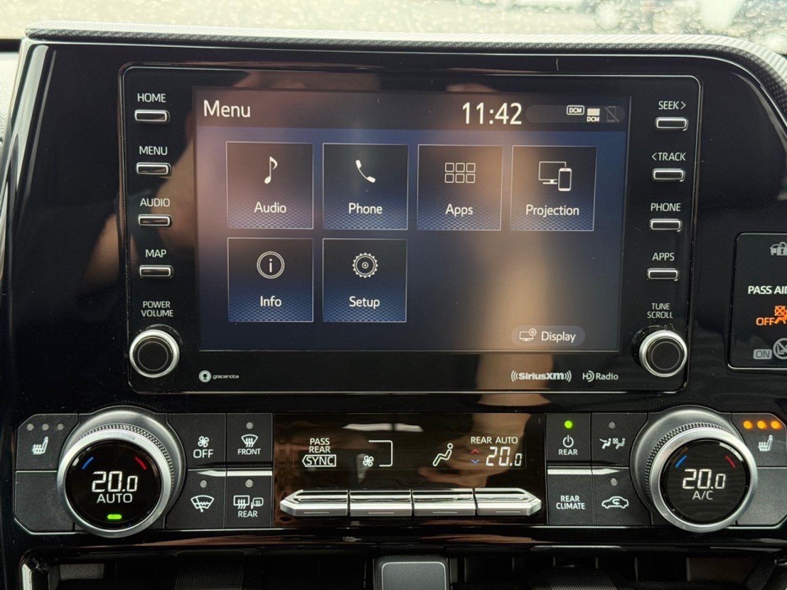 2021 Toyota Highlander XSE, 39248, Photo