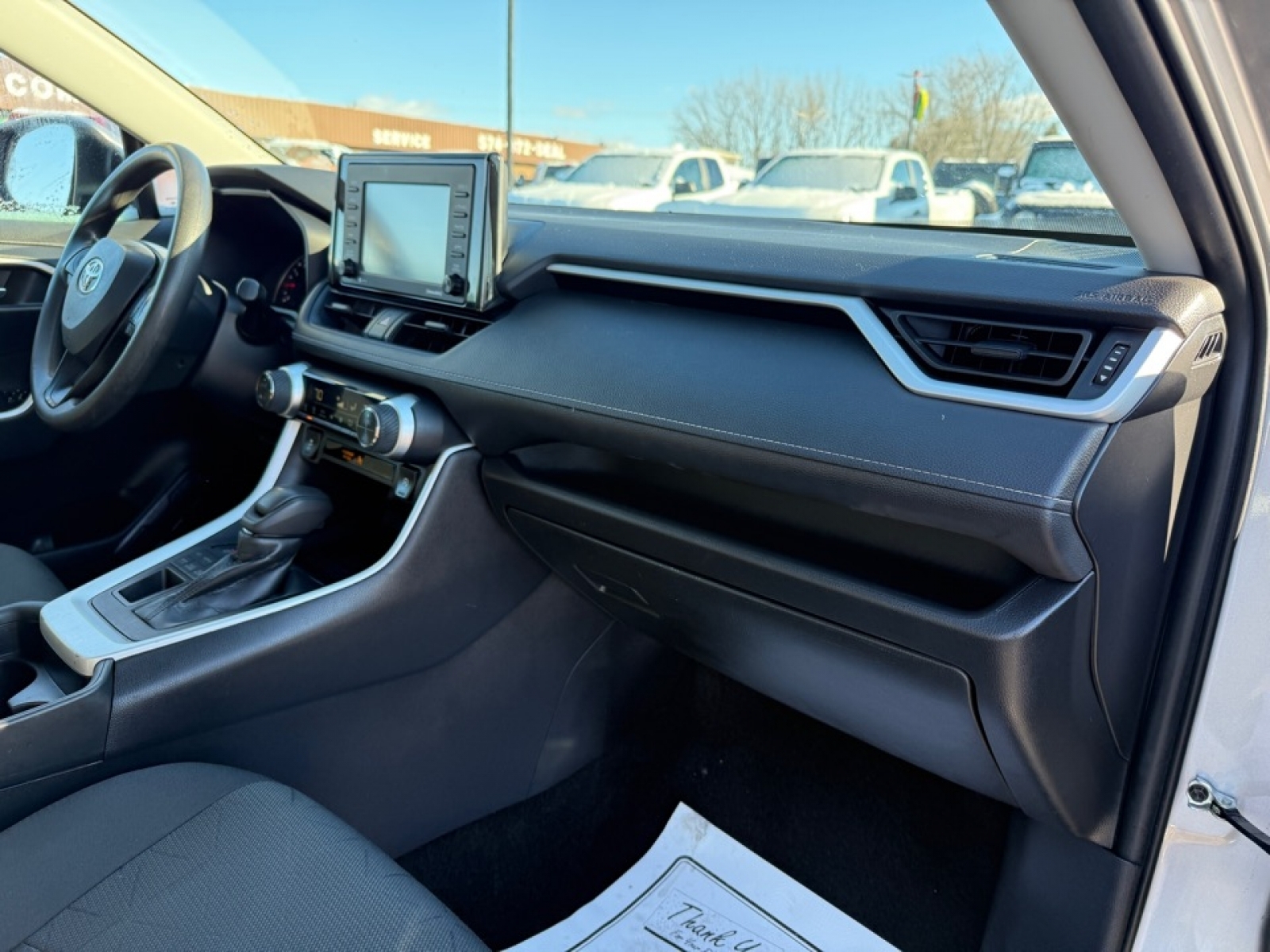 2021 Toyota RAV4 XLE, 39235, Photo