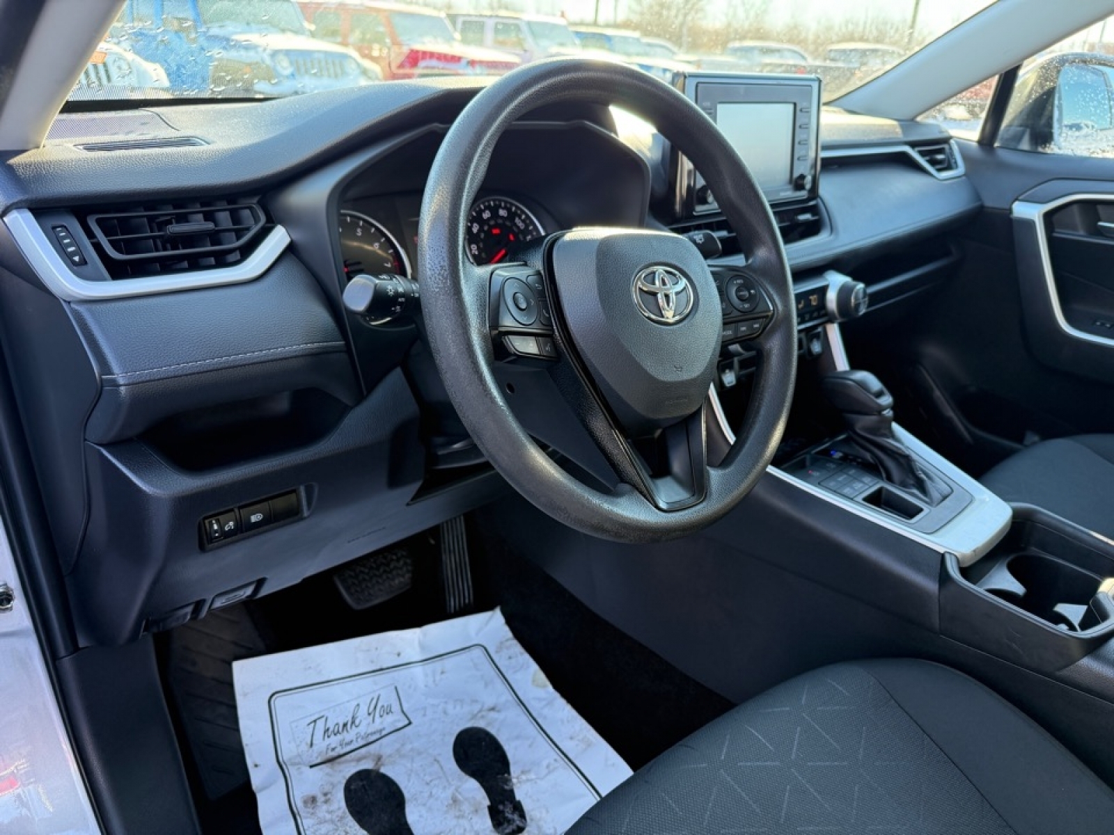 2021 Toyota RAV4 XLE, 39235, Photo