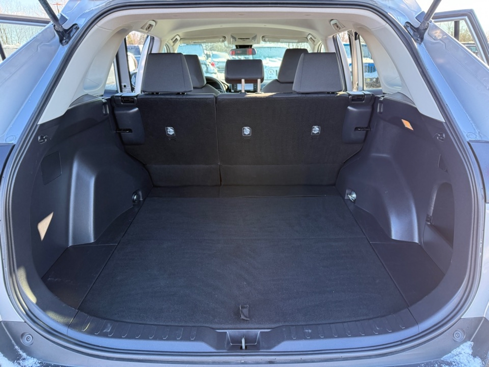 2021 Toyota RAV4 XLE, 39235, Photo