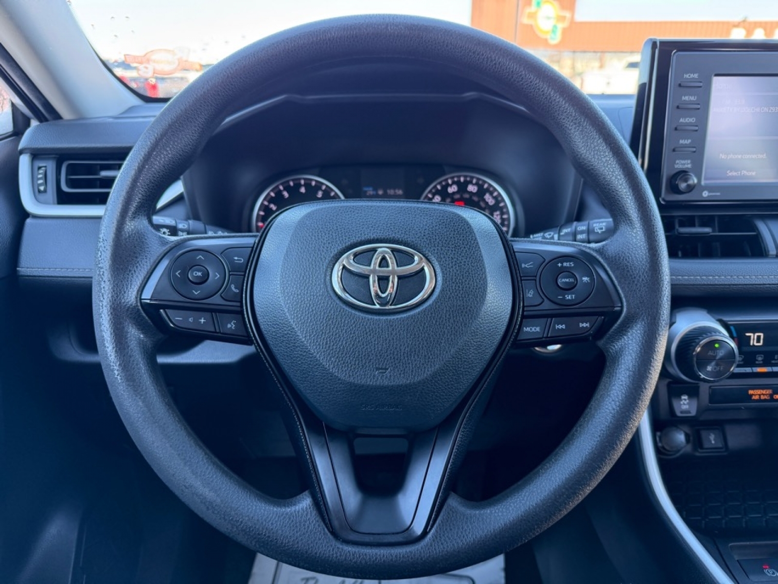 2021 Toyota RAV4 XLE, 39235, Photo