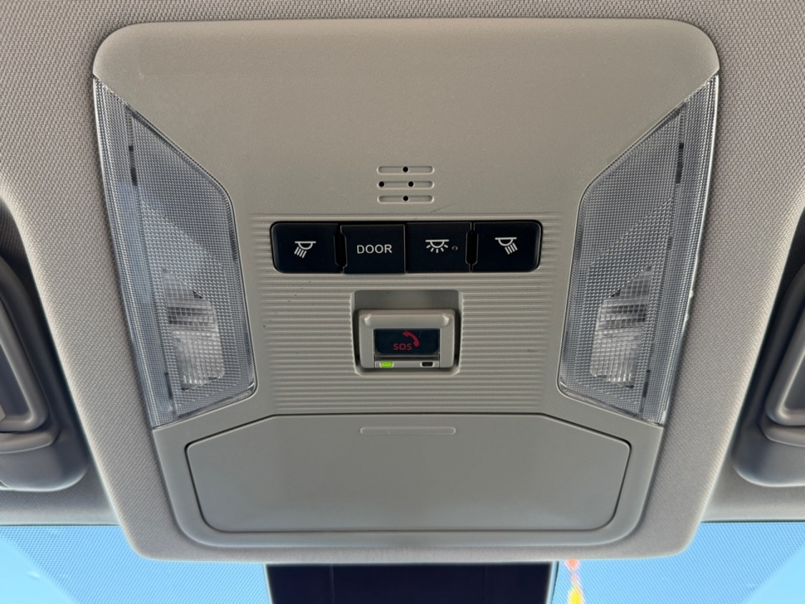 2021 Toyota RAV4 XLE, 39235, Photo