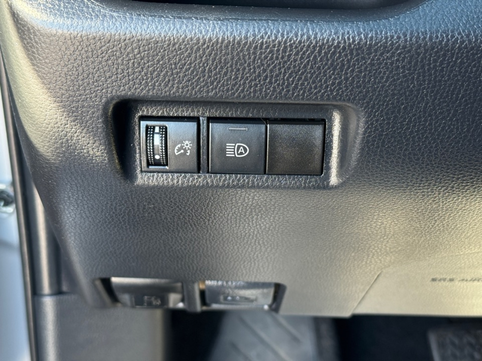 2021 Toyota RAV4 XLE, 39235, Photo