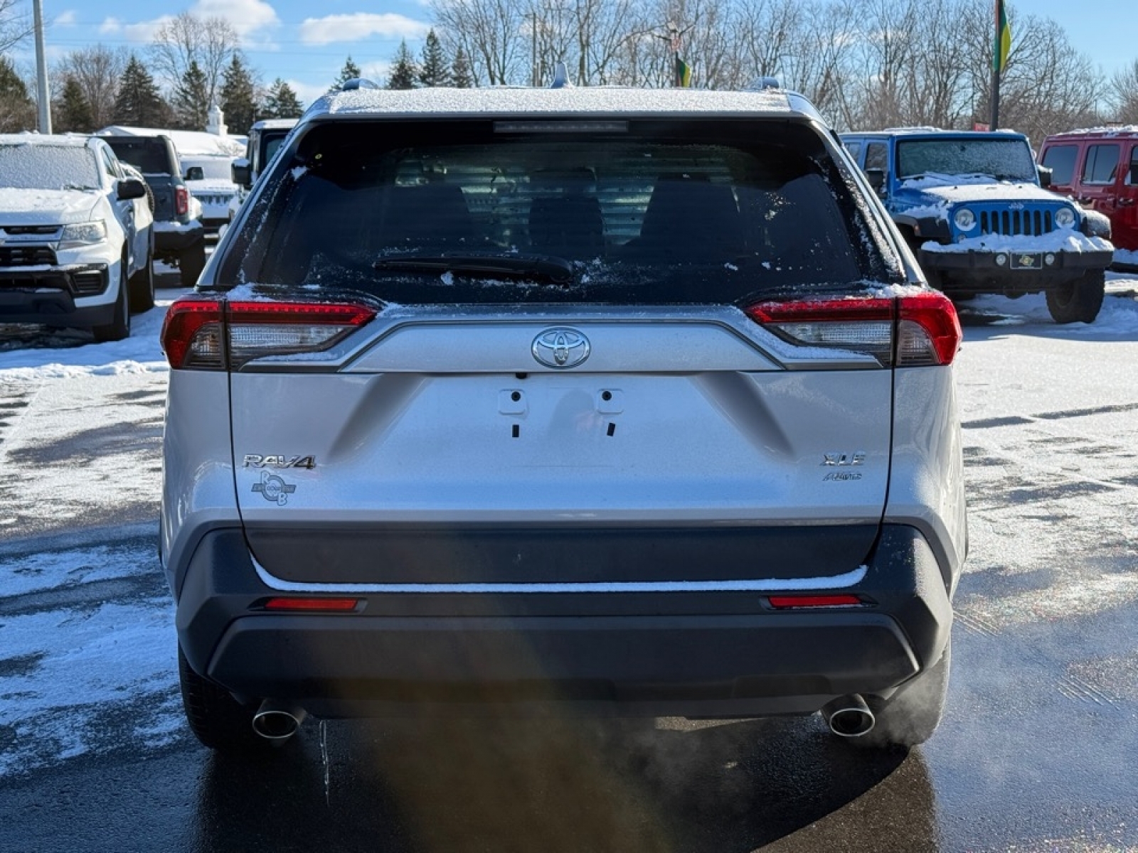 2021 Toyota RAV4 XLE, 39235, Photo