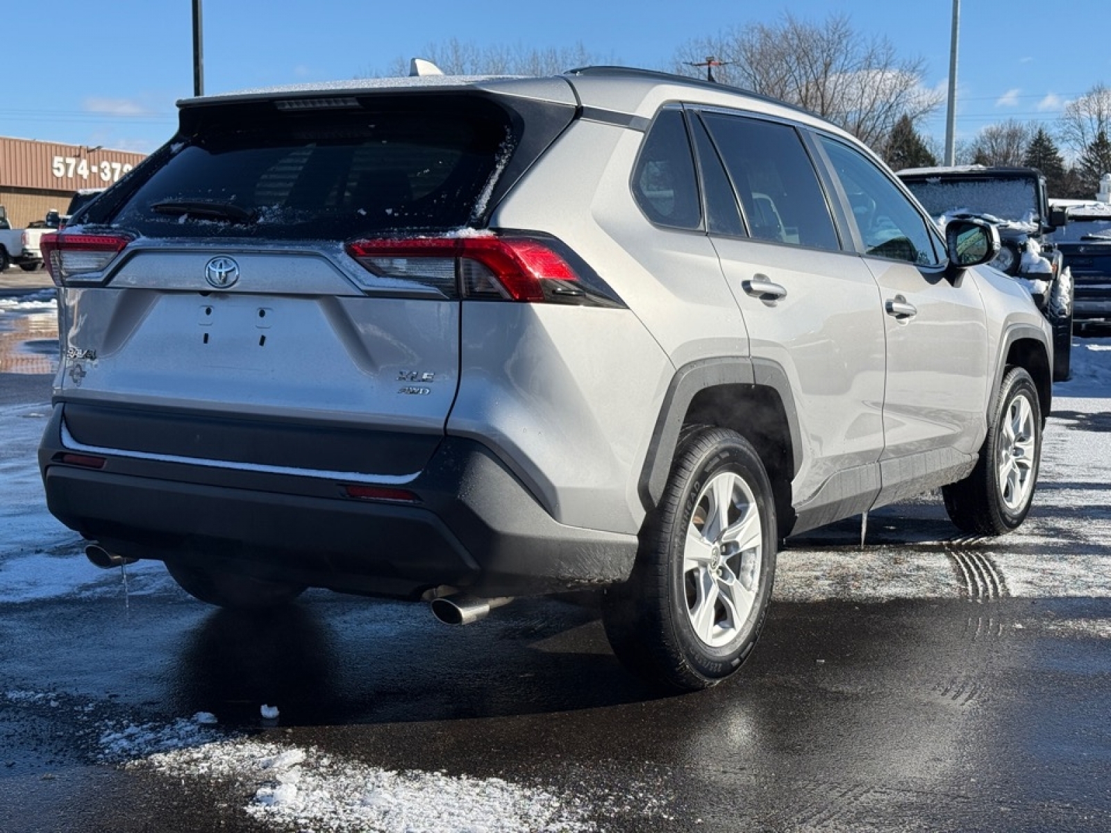 2021 Toyota RAV4 XLE, 39235, Photo
