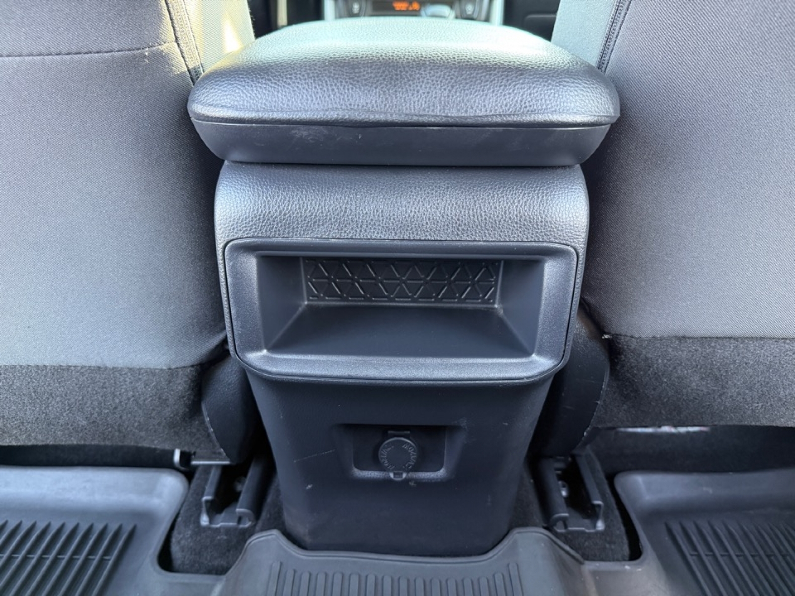 2021 Toyota RAV4 LE, 39321, Photo