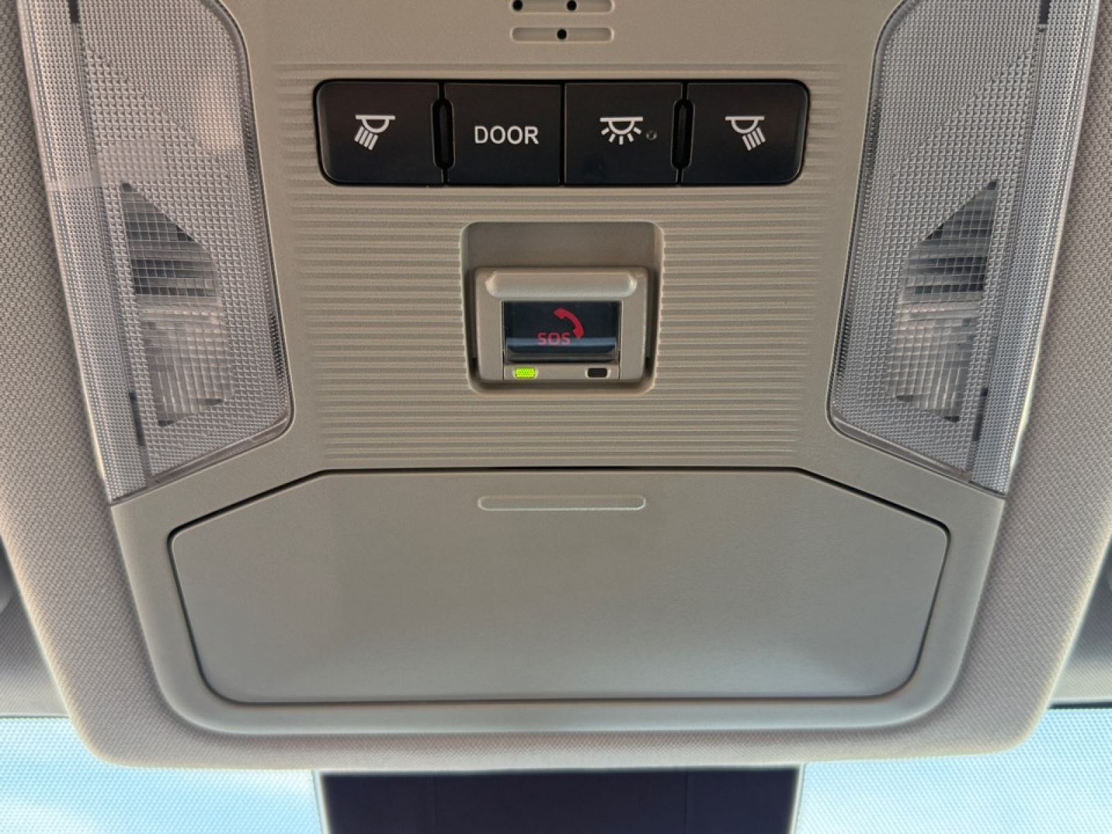 2021 Toyota RAV4 LE, 39321, Photo