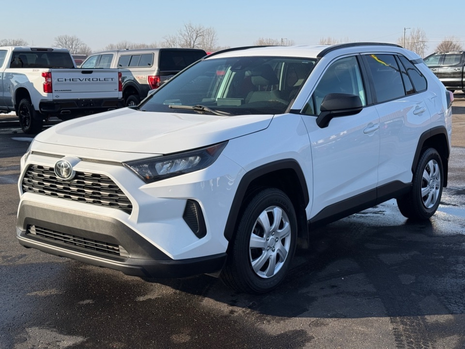 2021 Toyota RAV4 LE, 39321, Photo