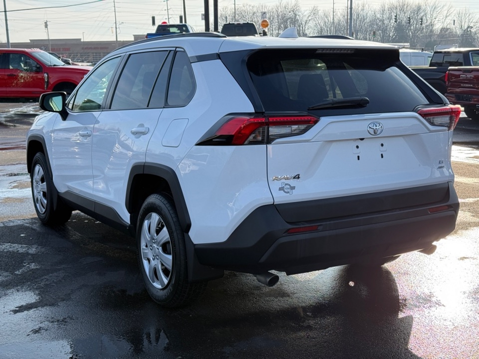 2021 Toyota RAV4 LE, 39321, Photo