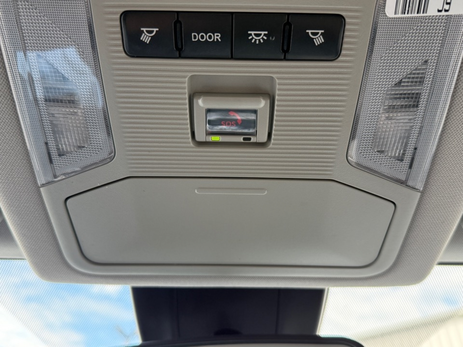 2021 Toyota RAV4 Hybrid LE, 39616, Photo